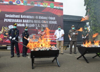 Bea Cukai dan Forkopimda Kabupaten Cilacap Musnahkan Rokok Ilegal Senilai Rp 800 Juta