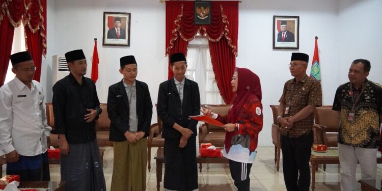 Dua Santri Minhajut Tholabah Purbalingga Ikuti Kontes Robot di Korea Selatan