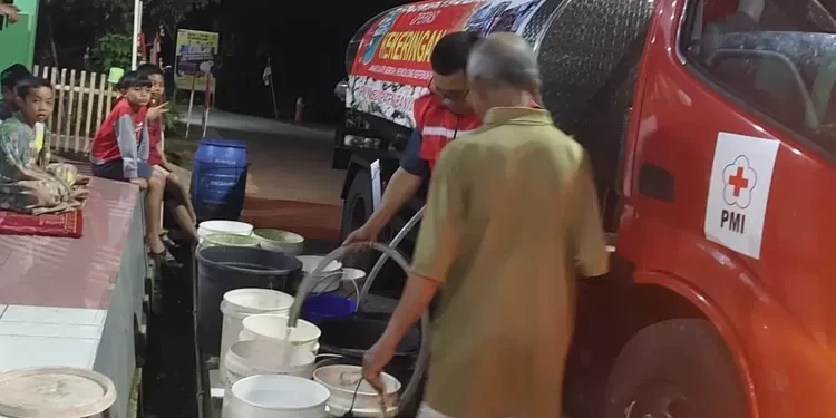 PMI Banyumas Bantu Air Bersih Untuk 530 Jiwa Di Dua Desa Kecamatan Gumelar