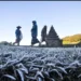 Wisatawan Terus Berdatangan ke Dieng Ingin Saksikan Fenomena Embun Es
