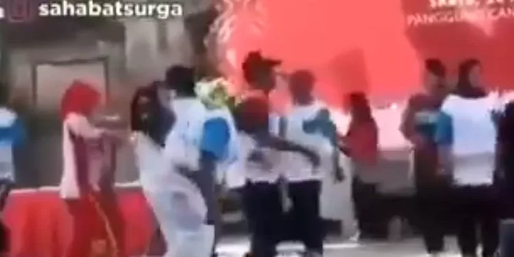 Lomba Bergoyang di Pendopo Dipokusumo Berubah Jadi Haru, Seorang Peserta Terjatuh dan Meninggal